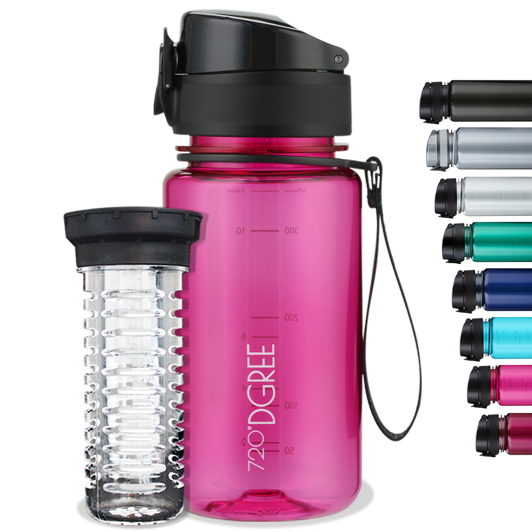Hier ist eine uberBottle in der crystalClear Version zu sehen. Die Farbe ist Flamingo Pink. Aber natürlich gibt es noch viele andere Farben zur Auswahl! Dank des Infusers schmeckt das Wasser nie wieder langweilig und Kinder trinken genug.
